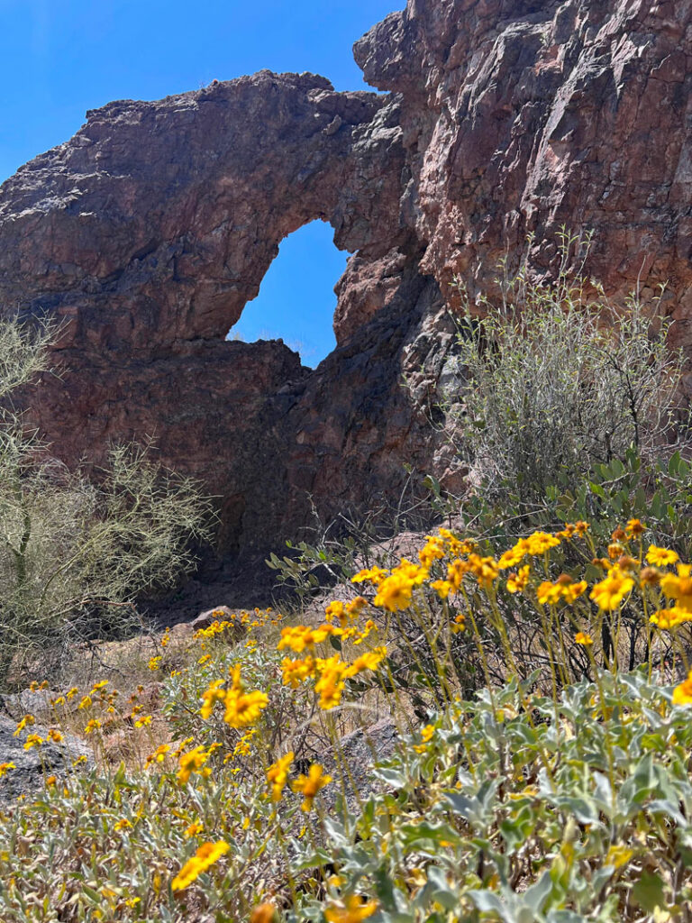 One of the smaller arches of Triple Arches