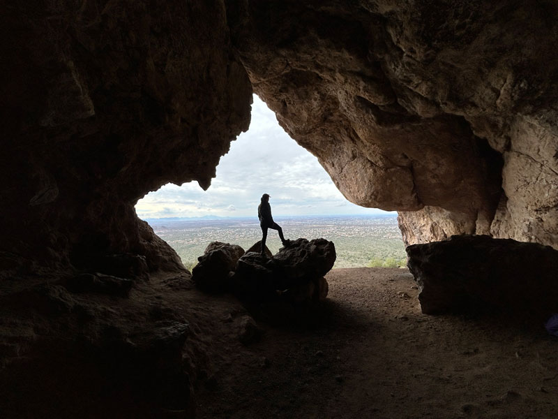 Hike to 10 Caves in the Phoenix Area