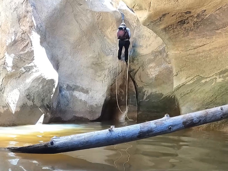 Pine Creek Canyon rappel 2