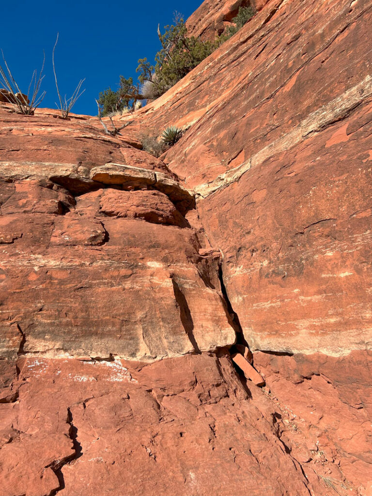 Crack leading up to Kachina Woman