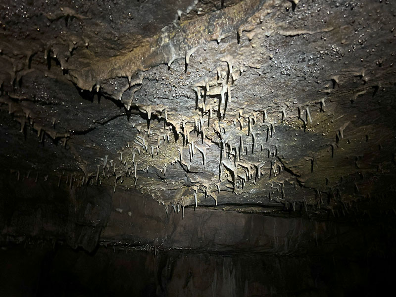 Formations in Preacher Cave