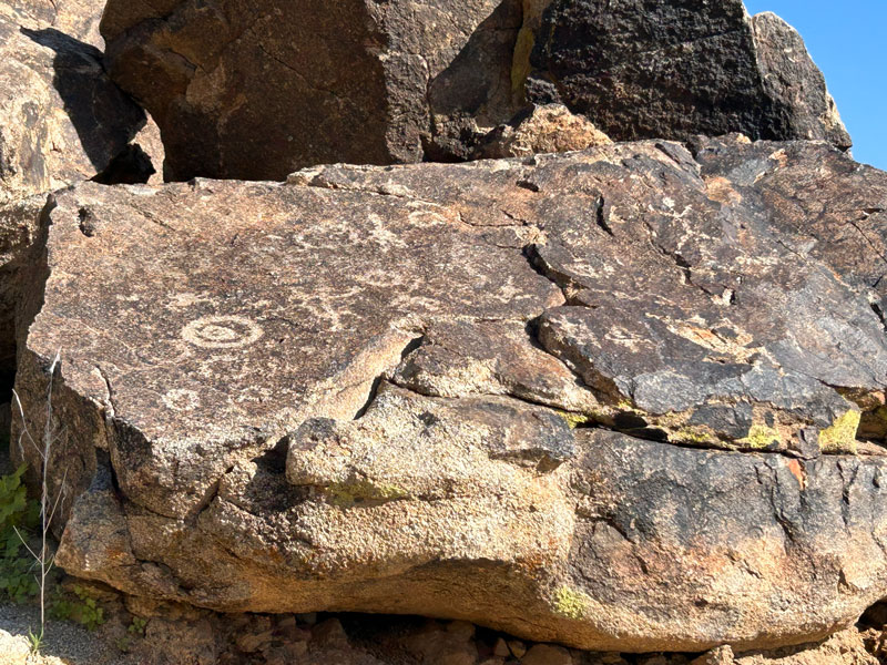 Petroglyphs along the Telegraph Pass Trail